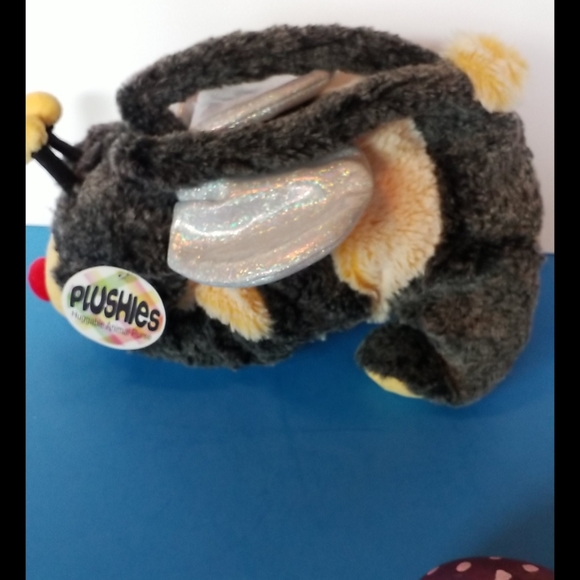 Plushies Other - Huggable Animal Purse Bubble bee